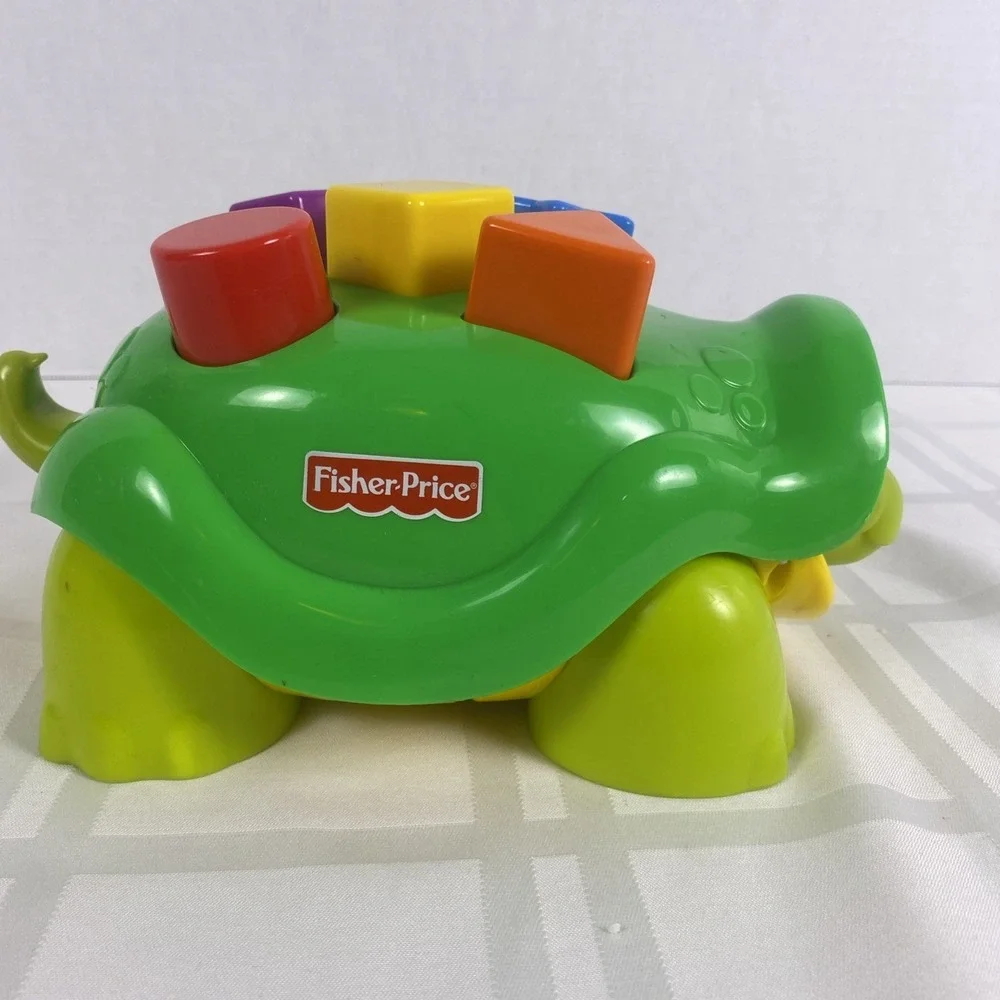 Vintage 2002 Fisher Price Tappy the Green Turtle Shape Press Baby Toy